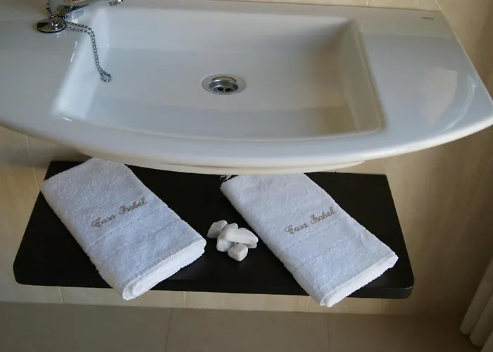 Casa Isabel Konukevi